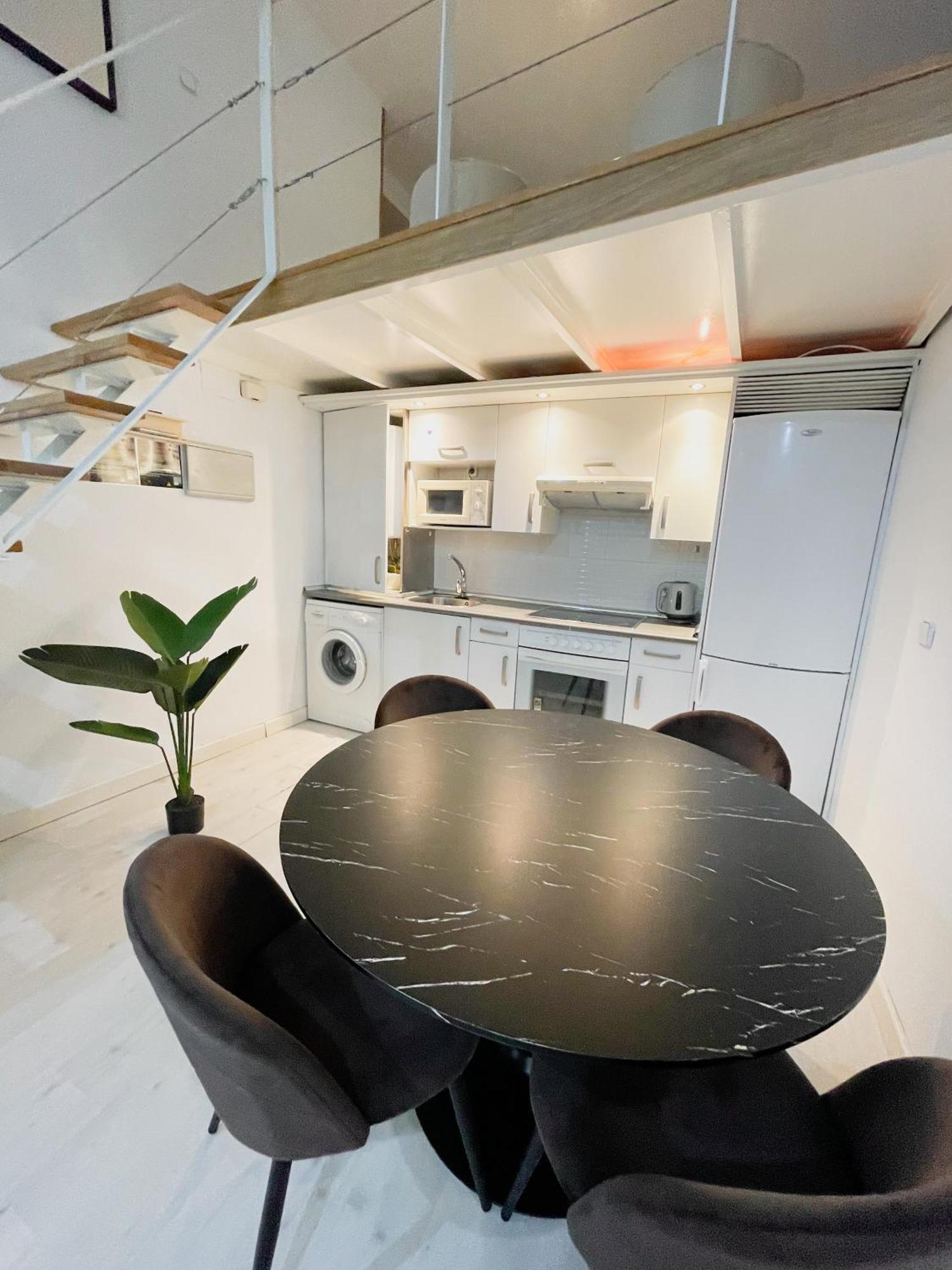شقة Carretas Duplex Interior مدريد المظهر الخارجي الصورة